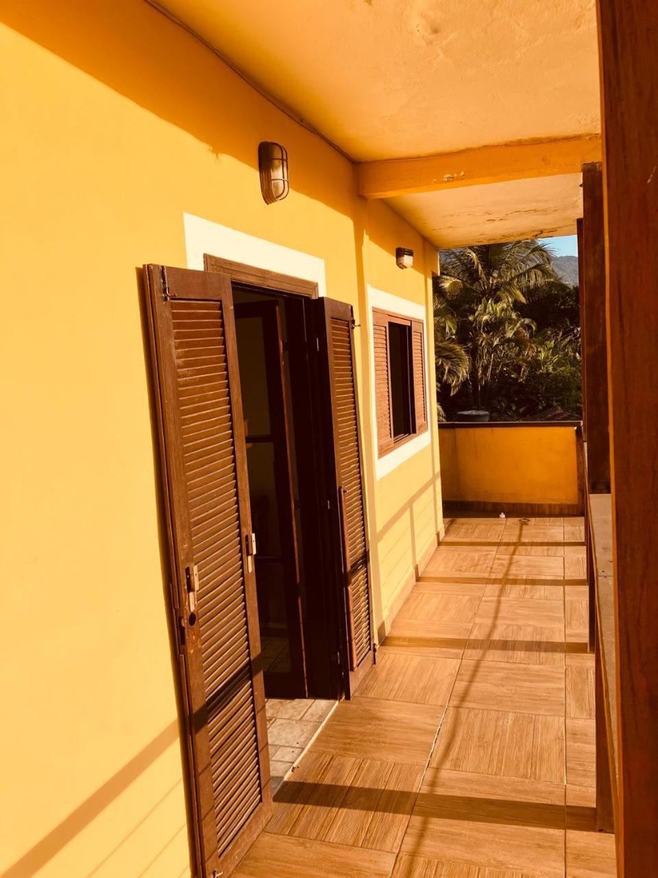 Yellow House Beira Mar Portinho Villa Ilhabela Exterior photo